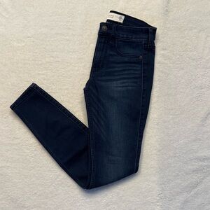 Abercrombie & Fitch Skinny Jegging
